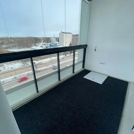 Convenient For 3 Huoneisto