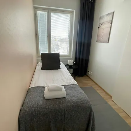 Convenient For 3 Huoneisto *
